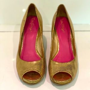 Lilly Pulitzer gold wedges